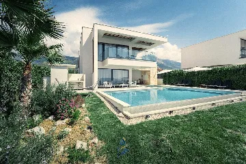 4-Bedroom Villa in Kaštela with Infinity Pool