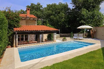 House with Private Pool and Tree House in Dobrinj