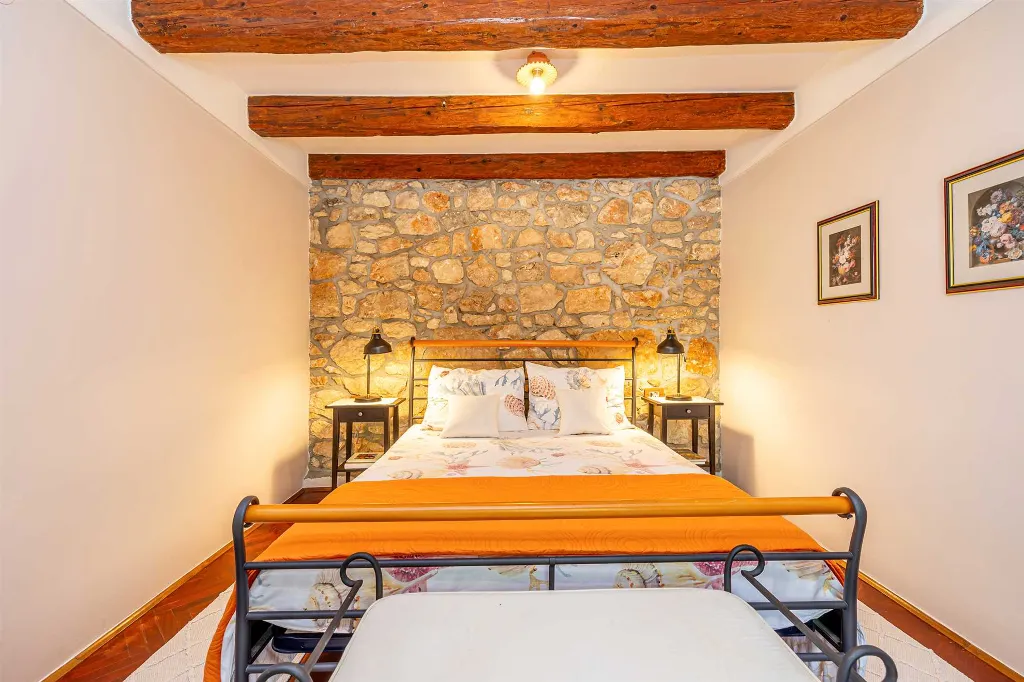 House with Private Pool and Tree House in Dobrinj