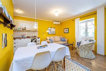 House with Private Pool and Tree House in Dobrinj