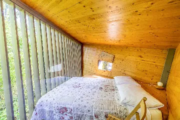 House with Private Pool and Tree House in Dobrinj