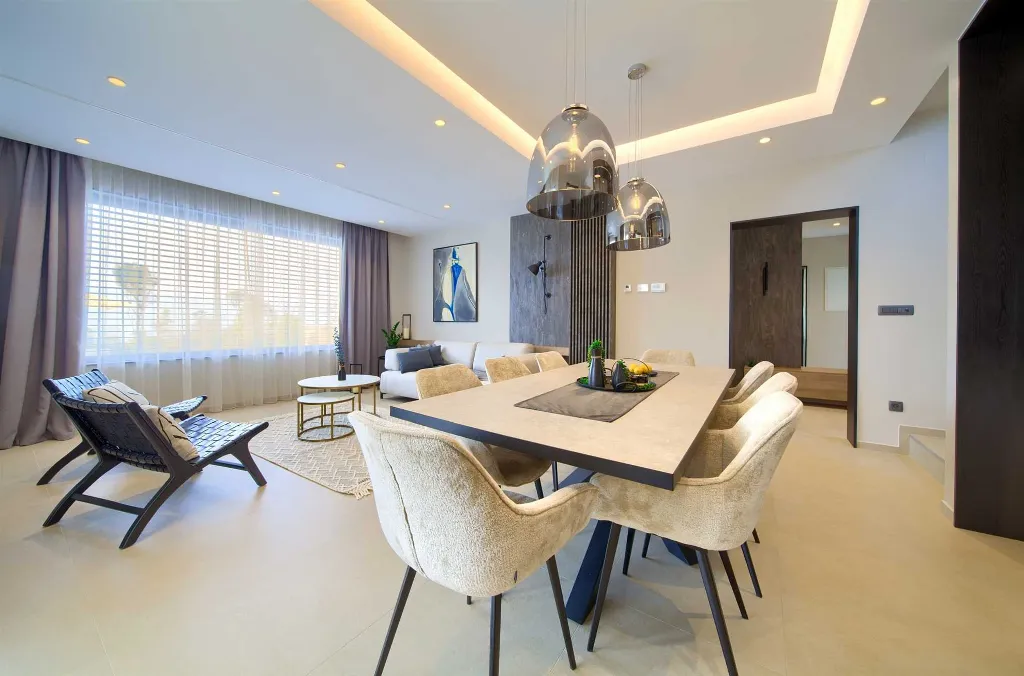 Villa for 12 Guests in Pinezići