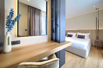 Villa for 12 Guests in Pinezići