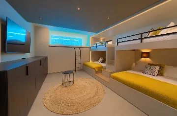 Villa for 12 Guests in Pinezići