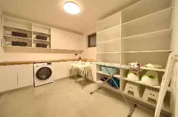 Villa for 12 Guests in Pinezići