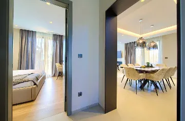 4-Bedroom Villa in Pinezići for 12 Guests