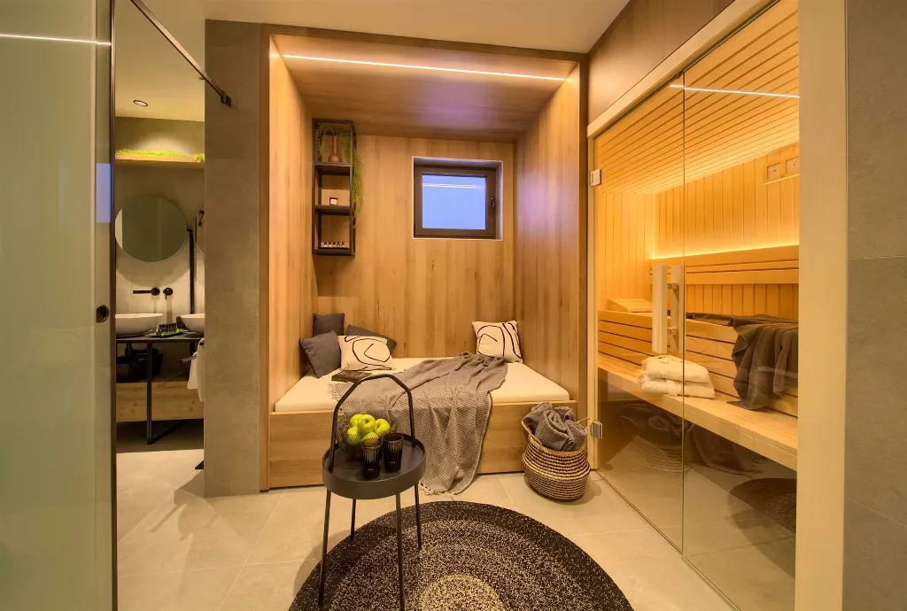 4-Bedroom Villa in Pinezići for 12 Guests