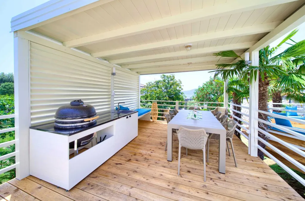 Harmony Retreat Villa with Heated Pool, Pinezići
