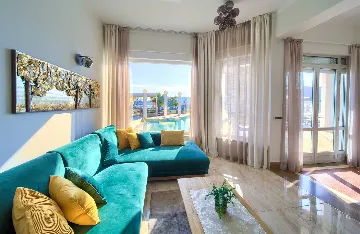 Harmony Retreat Villa with Heated Pool, Pinezići