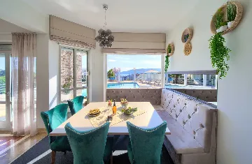 Harmony Retreat Villa with Heated Pool, Pinezići