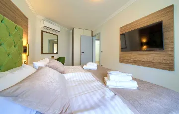 Harmony Retreat Villa with Heated Pool, Pinezići