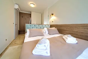 Harmony Retreat Villa with Heated Pool, Pinezići