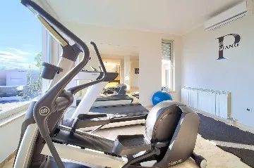 Harmony Retreat Villa with Heated Pool, Pinezići