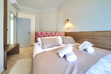 Harmony Retreat Villa with Heated Pool, Pinezići