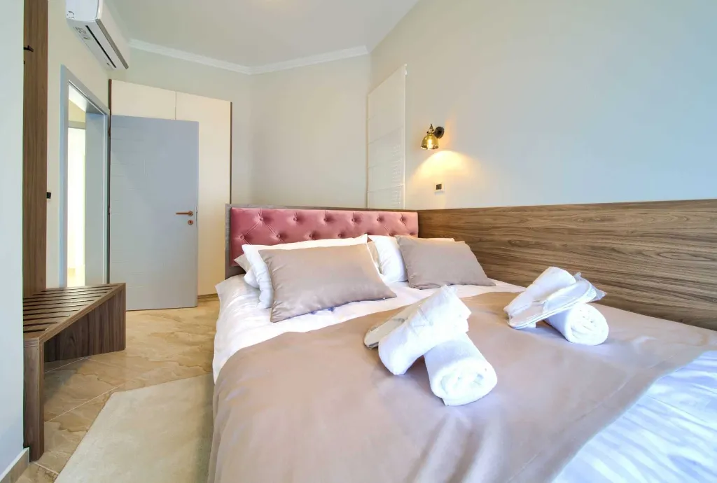 Harmony Retreat Villa with Heated Pool, Pinezići