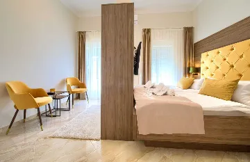 Harmony Retreat Villa with Heated Pool, Pinezići