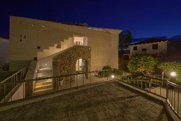 Harmony Retreat Villa with Heated Pool, Pinezići