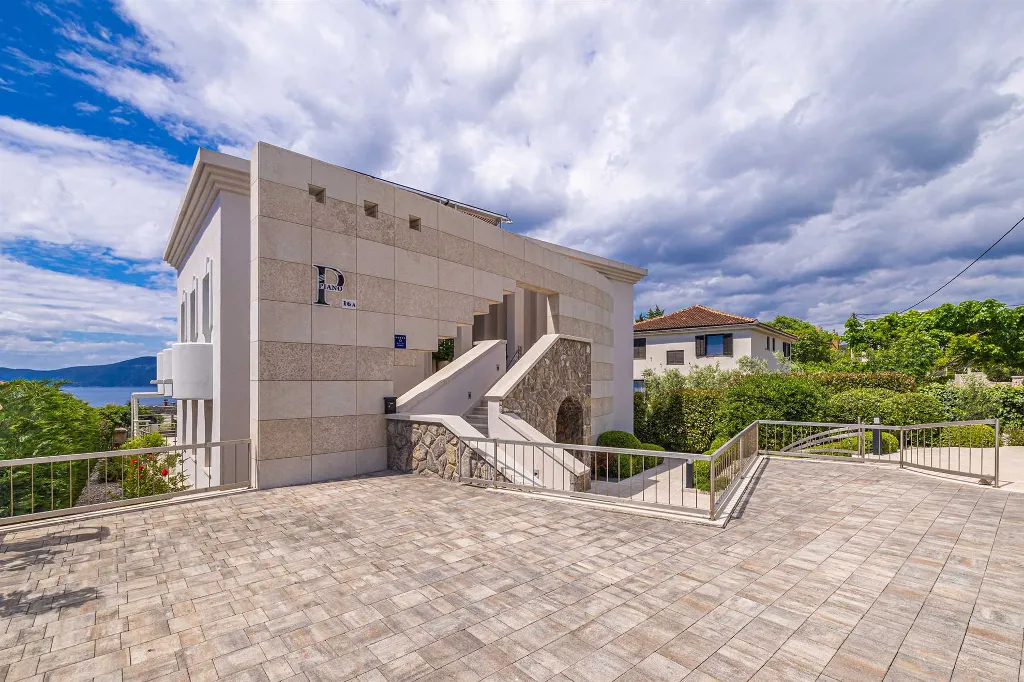 Harmony Retreat Villa with Heated Pool, Pinezići