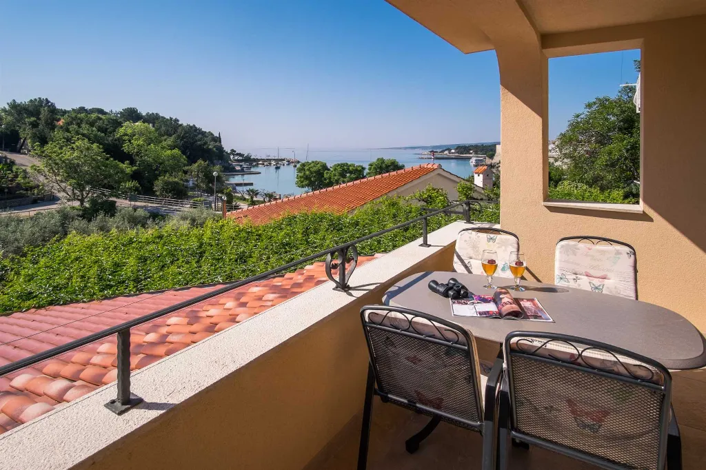 2-Bedroom Apartment in Krk with Sea View