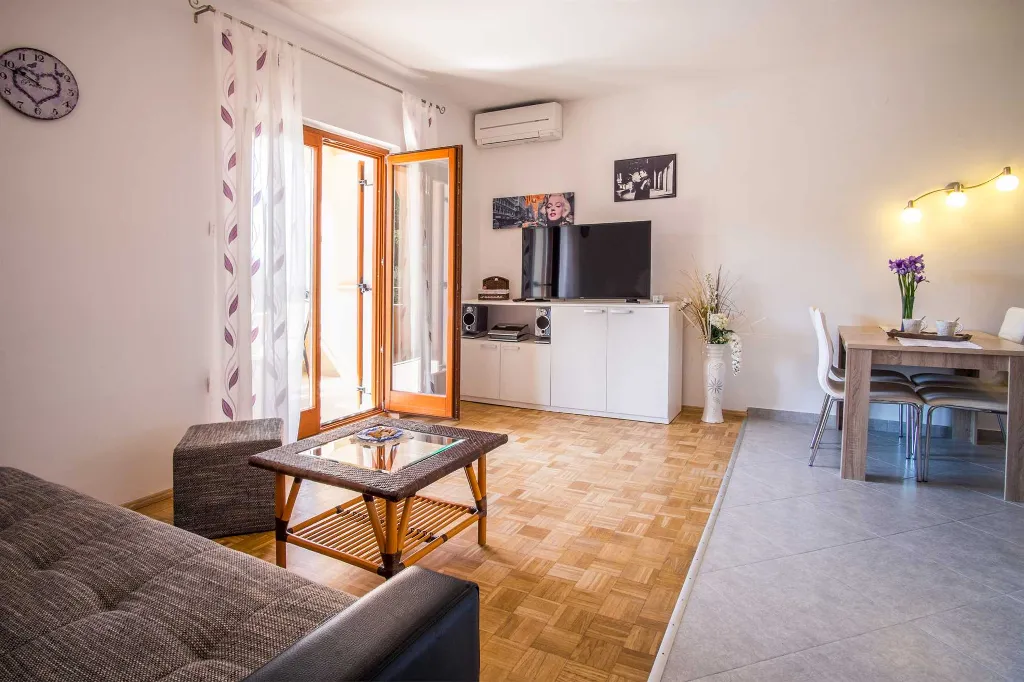 2-Bedroom Apartment in Krk with Sea View