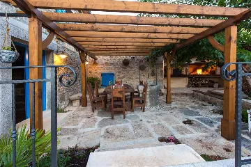 Two-Bedroom House with Pool in Vrh, Croatia