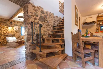 Two-Bedroom House with Pool in Vrh, Croatia