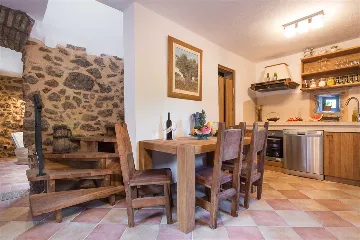 Two-Bedroom House with Pool in Vrh, Croatia