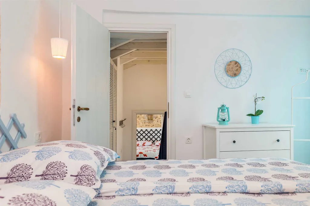 Sea-View Villa in Čižići for 6 Guests