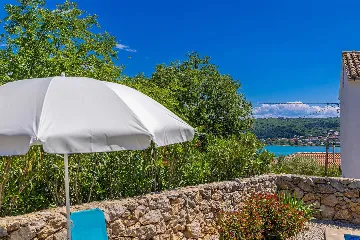 Sea-View Villa in Čižići for 6 Guests