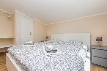 Dobrinj 3-Bedroom House for Up to 7 with Pool