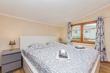 Dobrinj 3-Bedroom House for Up to 7 with Pool