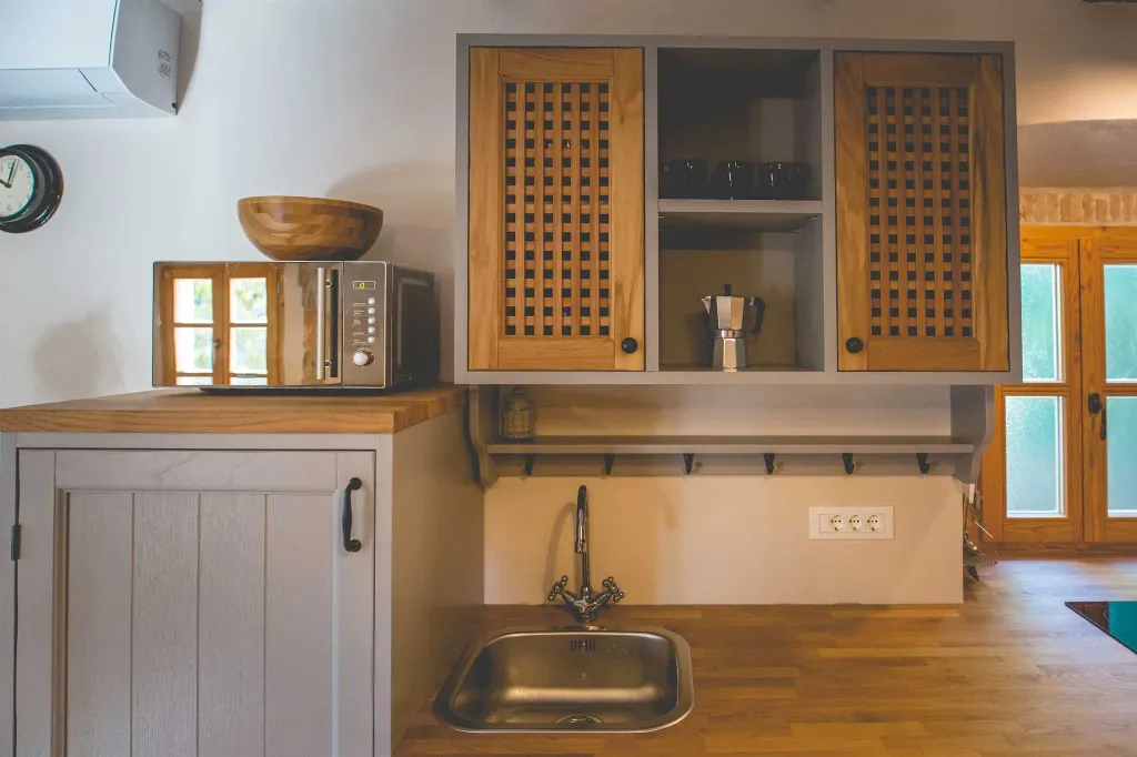 Dobrinj 3-Bedroom House for Up to 7 with Pool