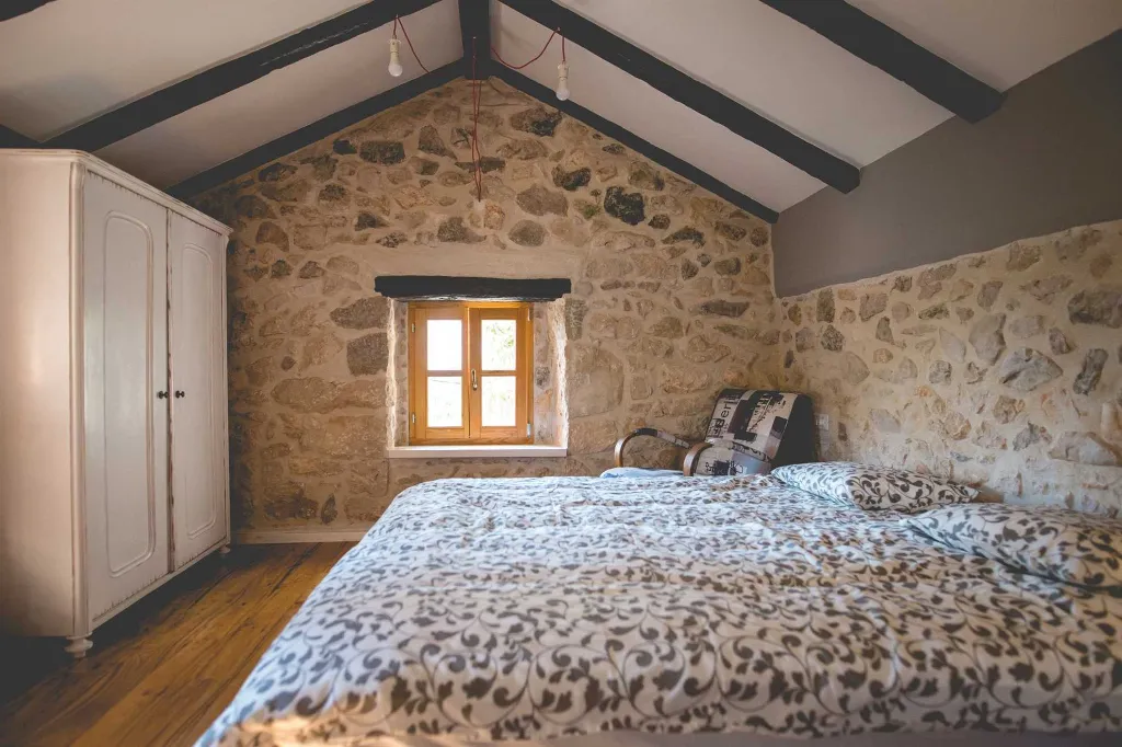 Dobrinj 3-Bedroom House for Up to 7 with Pool