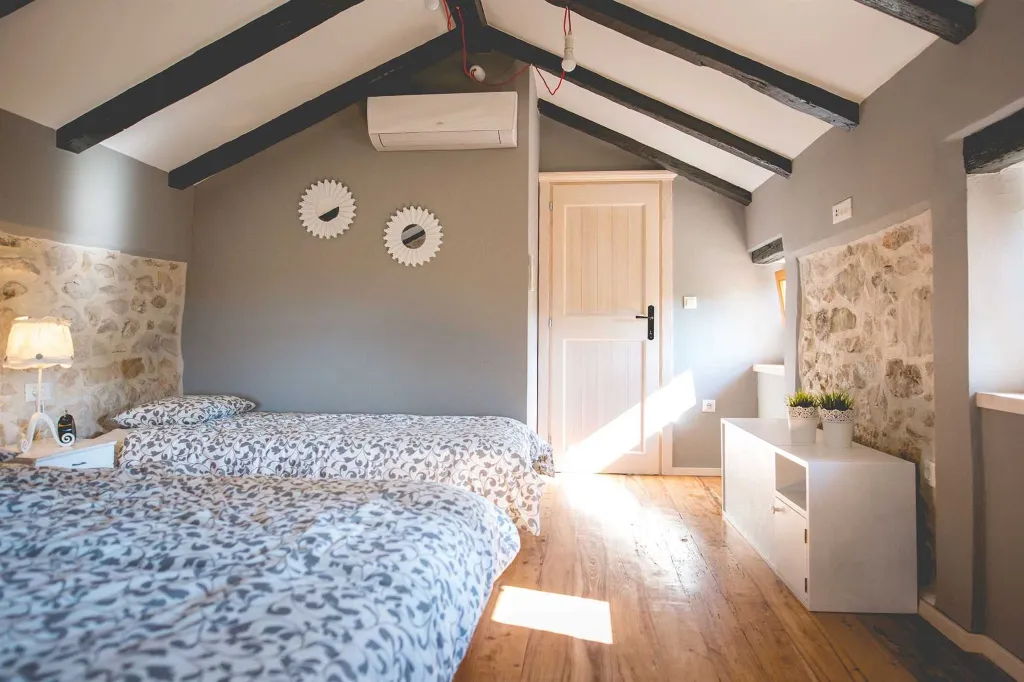 Dobrinj 3-Bedroom House for Up to 7 with Pool