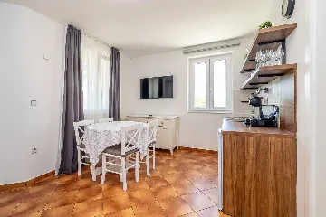 One-Bedroom Apartment in Linardići with Heated Pool