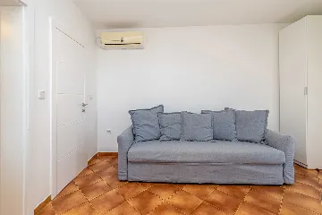 One-Bedroom Apartment in Linardići with Heated Pool