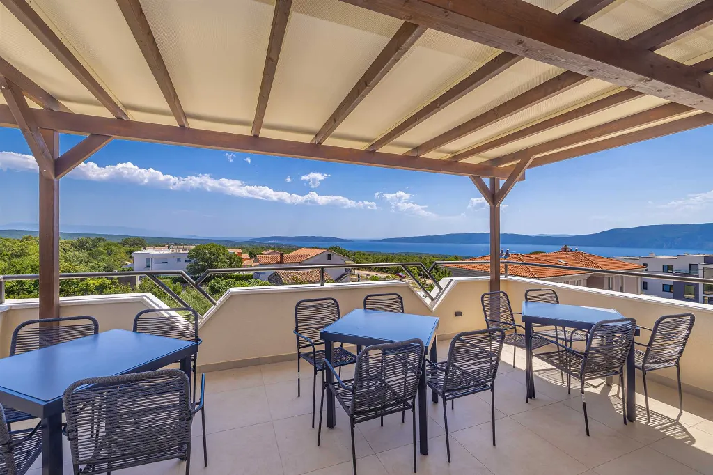 Linardići Studio Apartment with Heated Pool