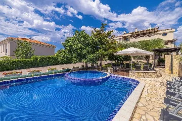 Studio Apartment in Linardići for 2-4 Guests