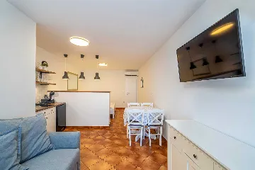 Studio Apartment in Linardići for 2-4 Guests