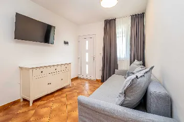 Studio Apartment in Linardići for 2-4 Guests