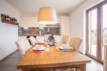 4-Bedroom Villa with Private Pool in Linardići