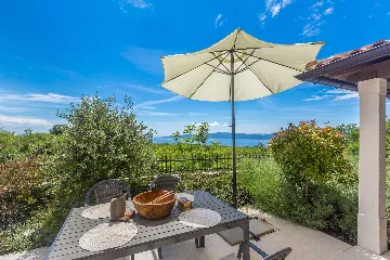 4-Bedroom Villa with Private Pool in Linardići