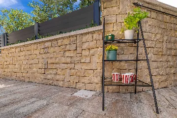 Four-Bedroom House in Linardići for 8 Guests