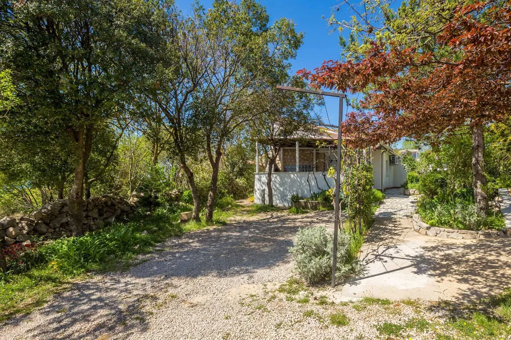 House in Pinezići for up to 6 guests with Jacuzzi