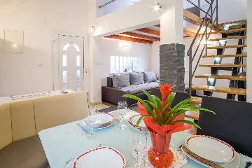 House in Pinezići for up to 6 guests with Jacuzzi