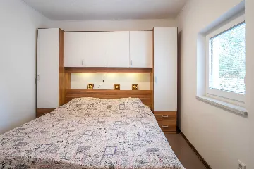 House in Pinezići for up to 6 guests with Jacuzzi