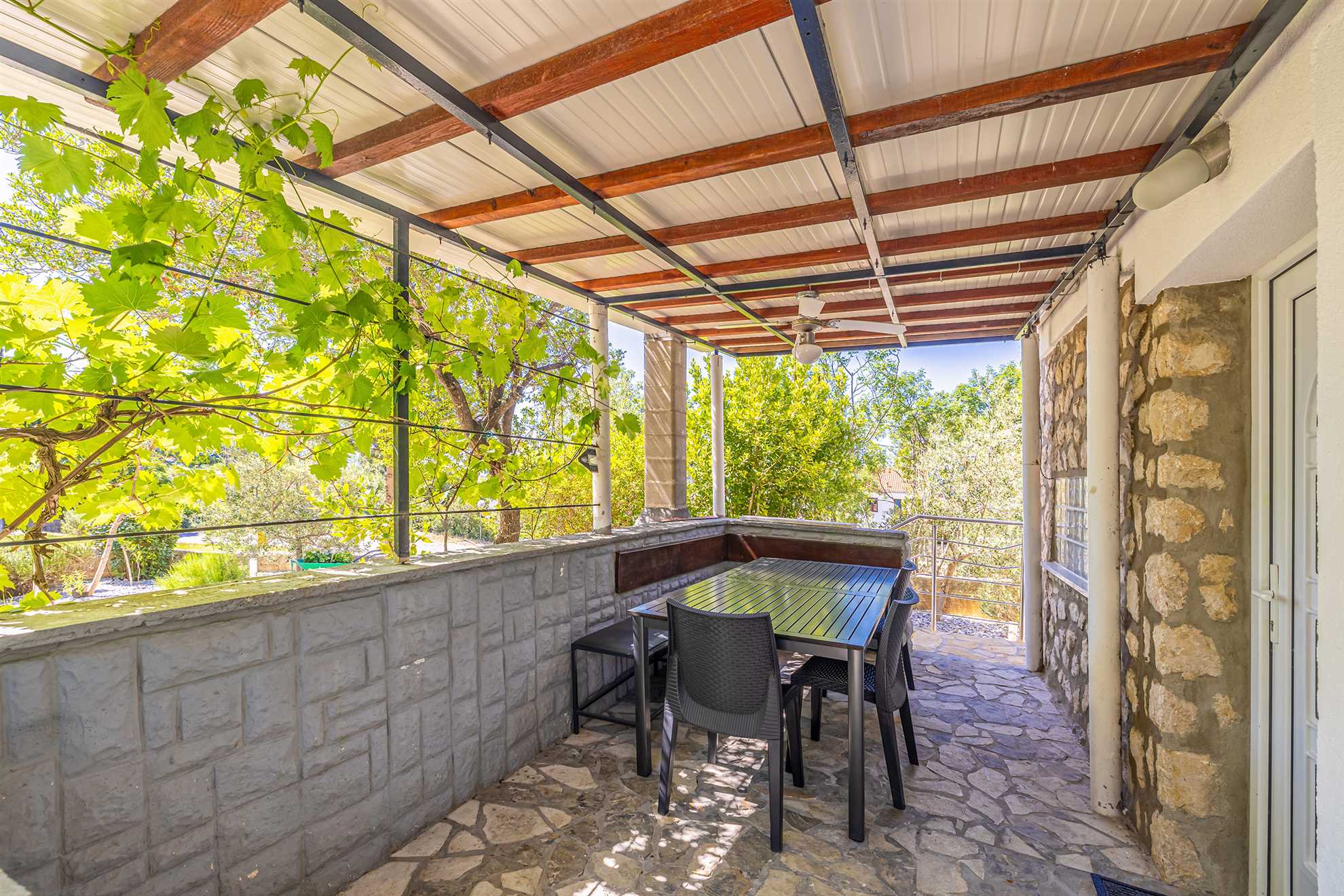 Ferienhaus MICHAEL mit Gemeinschaftspool und privatem Whirlpool