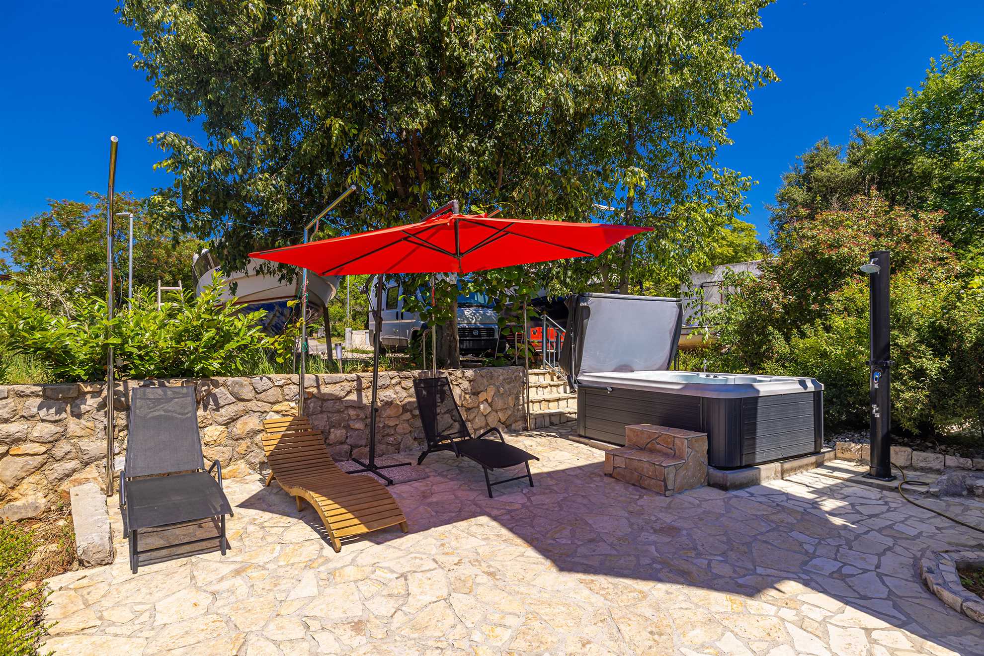 Ferienhaus MICHAEL mit Gemeinschaftspool und privatem Whirlpool
