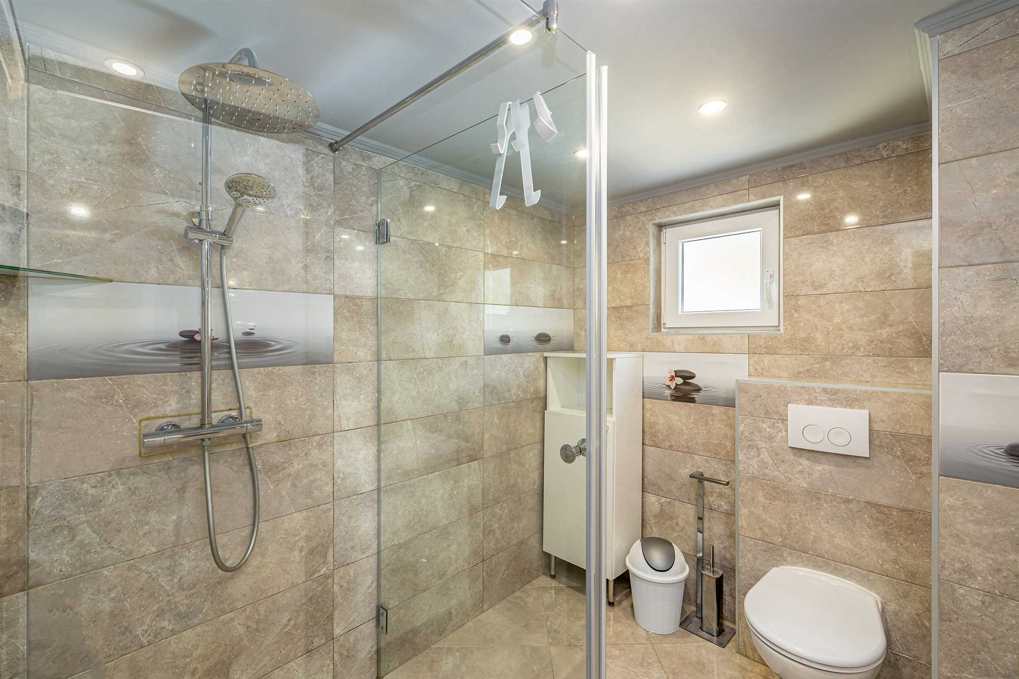 Ferienhaus MICHAEL mit Gemeinschaftspool und privatem Whirlpool
