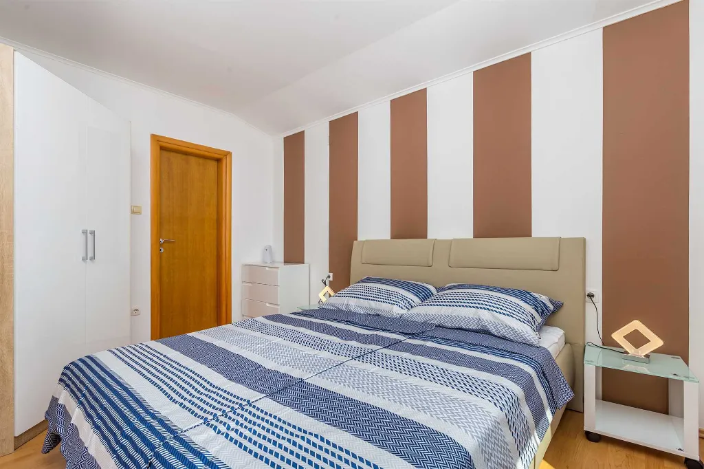Apartment in Pinezići with Sea View and Pool